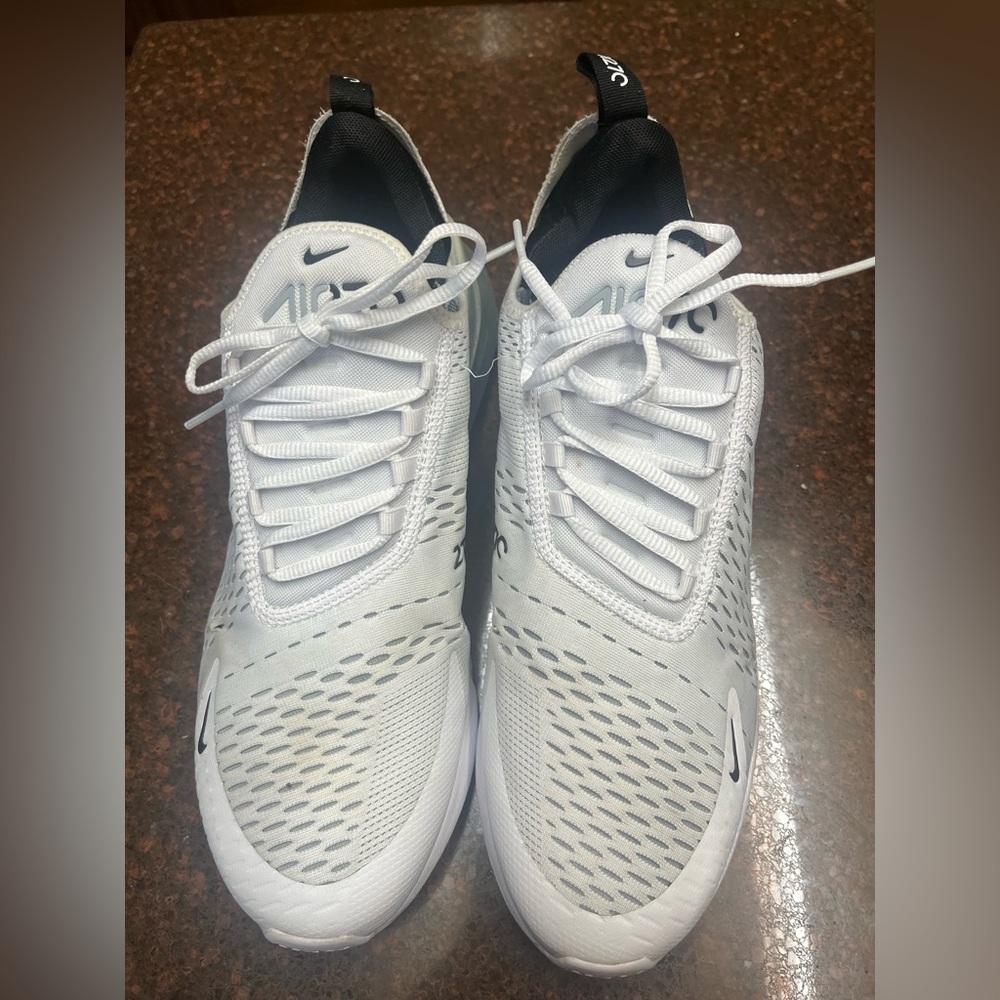 Nike Men's White and Black Athletic Shoes